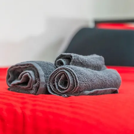 Bloom Court -sleeps 4-free Parking With Workstation & High-speed Wifi Apartament Birmingham