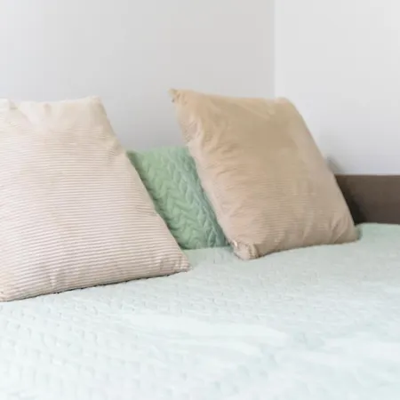 Bloom Court -sleeps 4-free Parking With Workstation & High-speed Wifi * Birmingham
